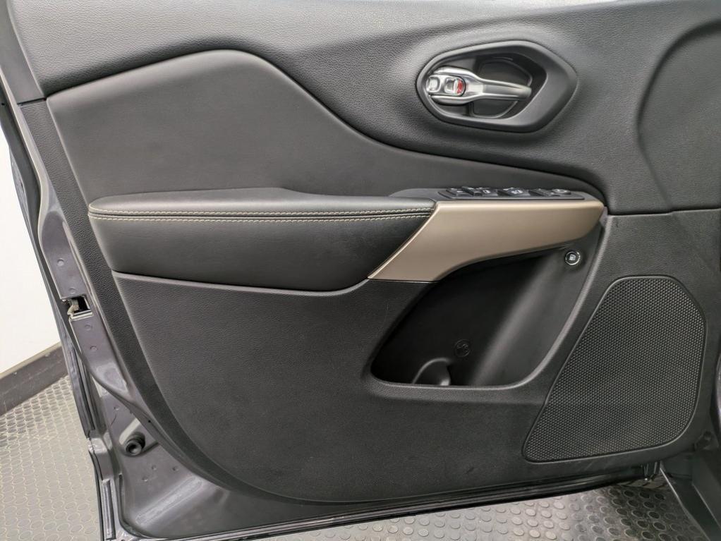 used 2018 Jeep Cherokee car, priced at $17,998