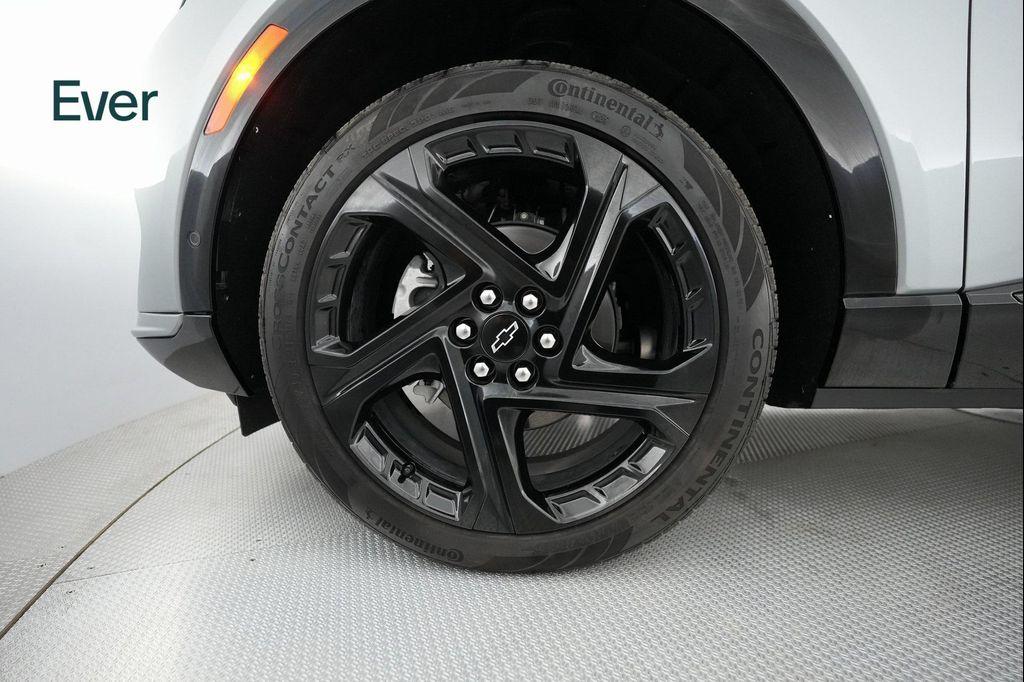 used 2024 Chevrolet Equinox EV car, priced at $29,799