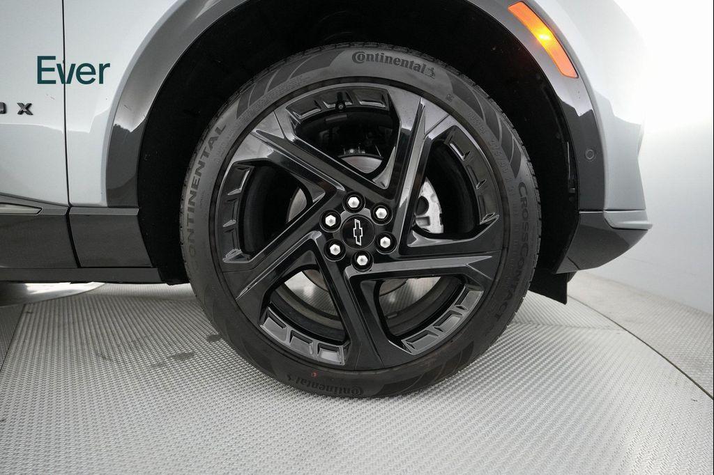 used 2024 Chevrolet Equinox EV car, priced at $29,799