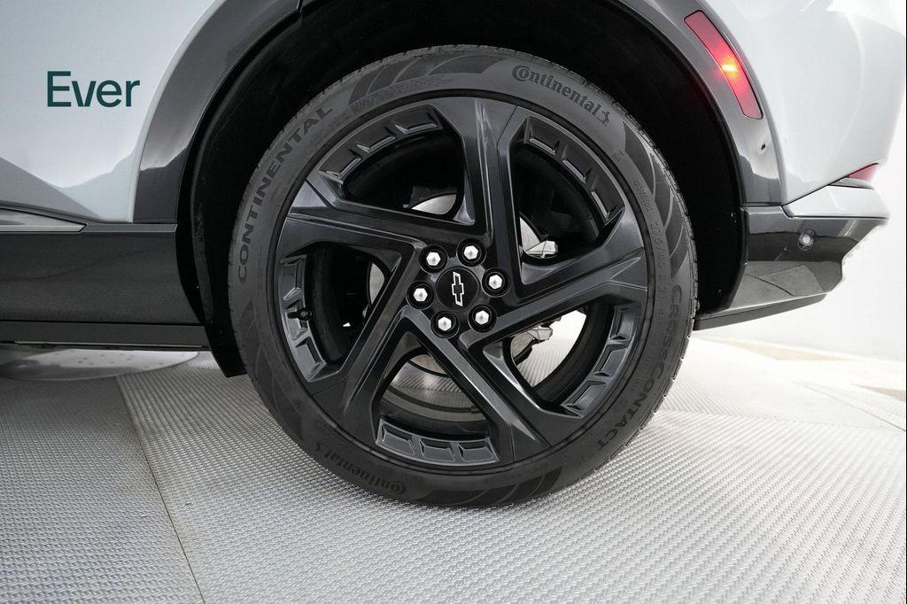 used 2024 Chevrolet Equinox EV car, priced at $29,799