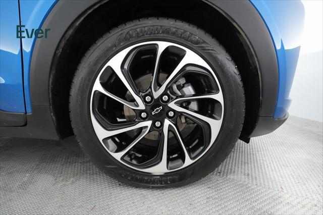used 2022 Chevrolet Bolt EUV car, priced at $18,999