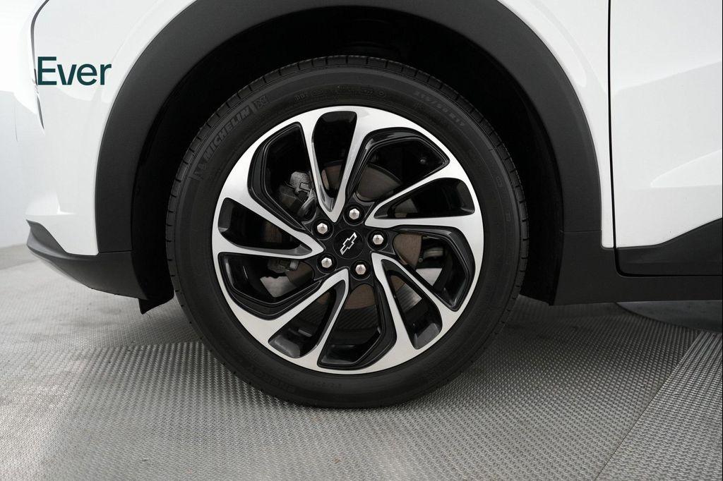 used 2023 Chevrolet Bolt EUV car, priced at $24,909