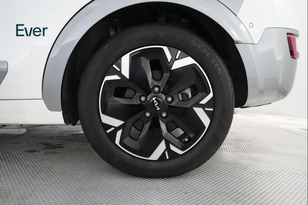 used 2024 Kia Niro EV car, priced at $26,999