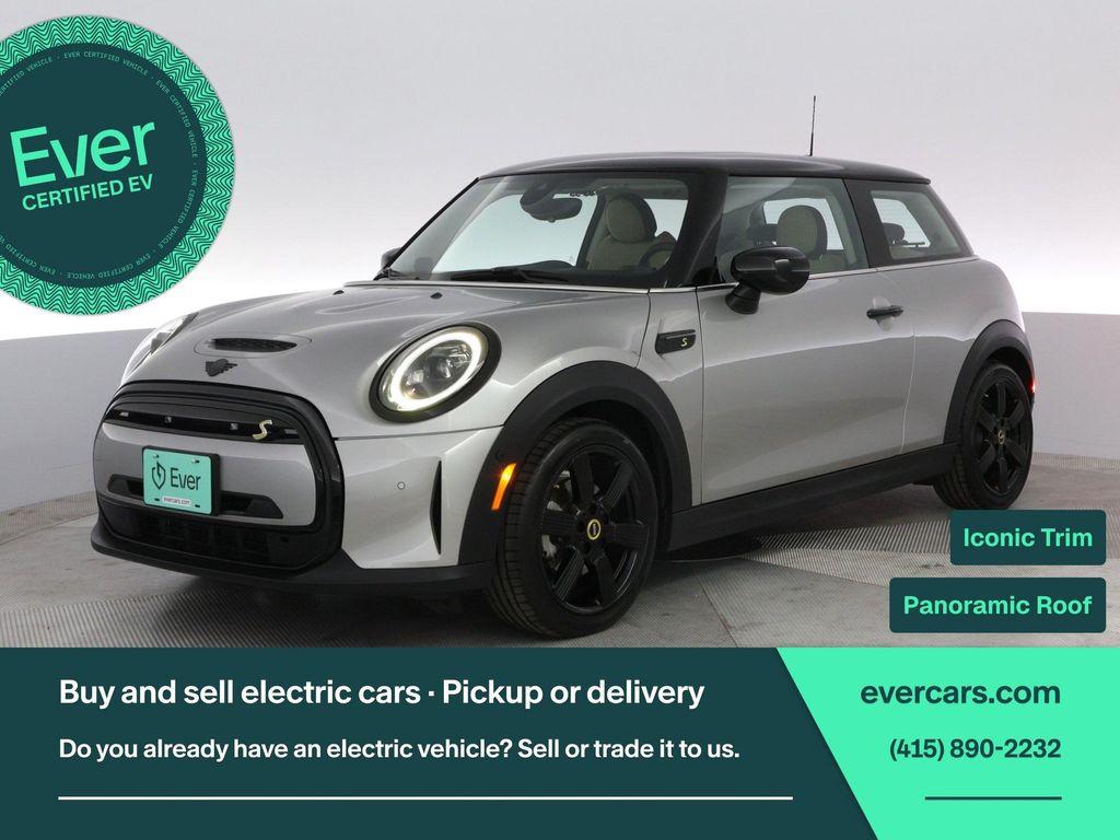 used 2024 MINI SE Hardtop car, priced at $23,499