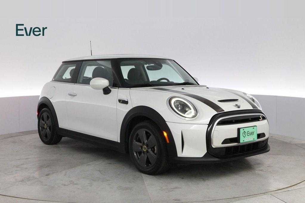 used 2024 MINI Hardtop car, priced at $25,999