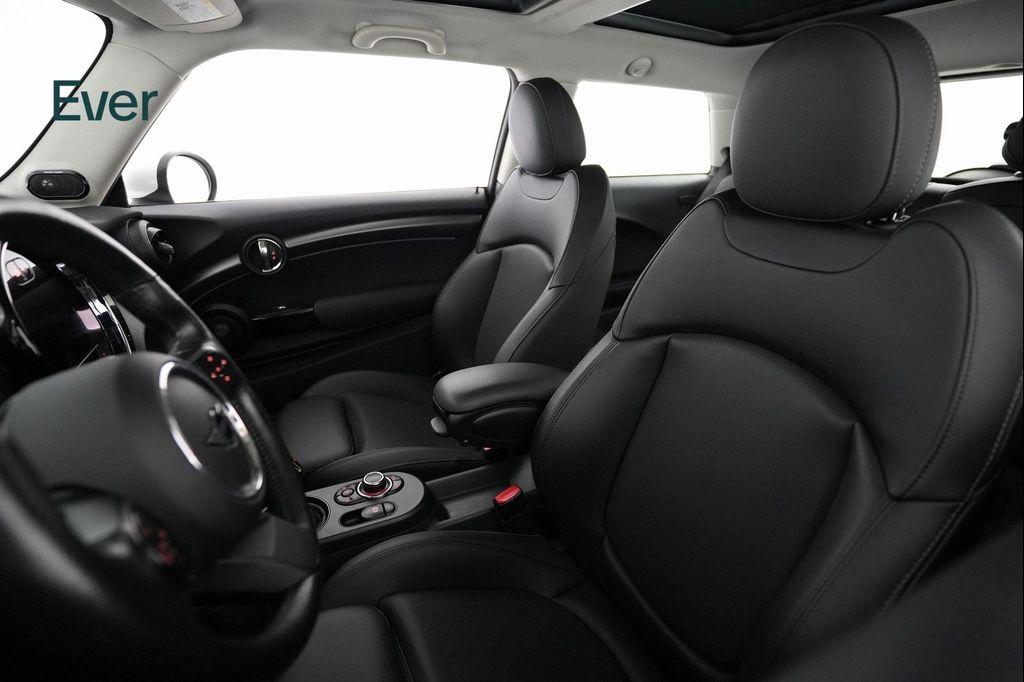 used 2024 MINI Hardtop car, priced at $25,999