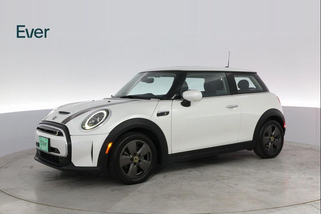 used 2024 MINI Hardtop car, priced at $25,999