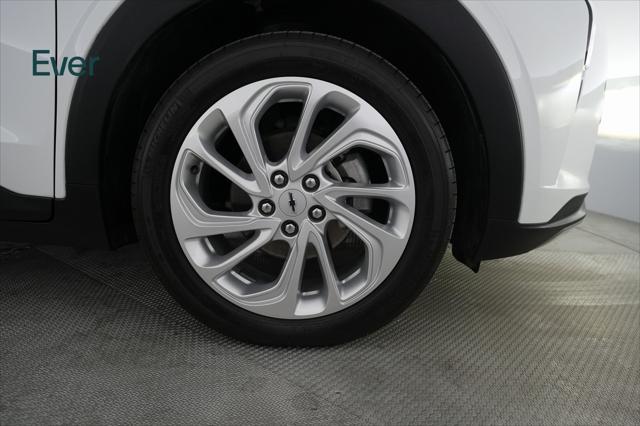 used 2022 Chevrolet Bolt EUV car, priced at $21,999