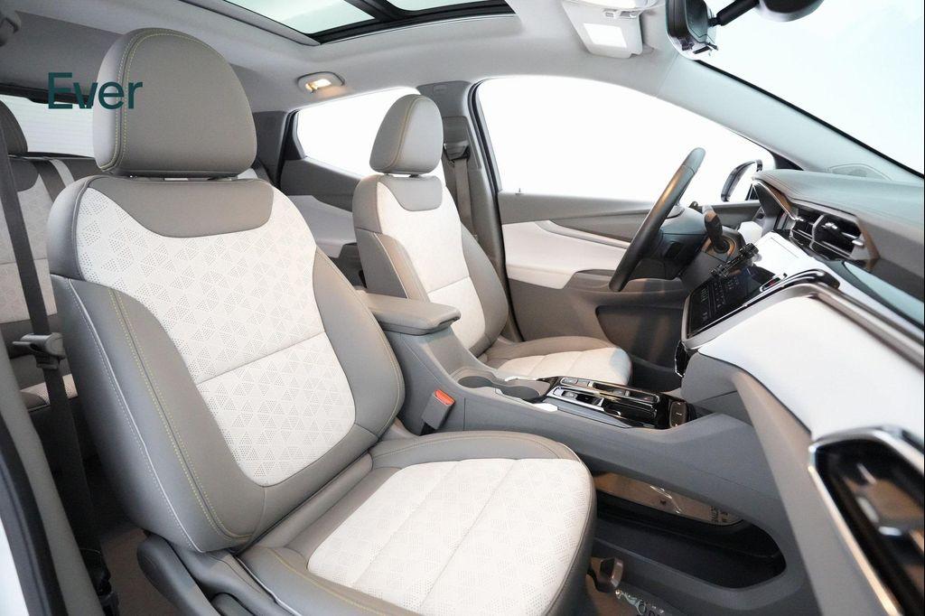 used 2022 Chevrolet Bolt EUV car, priced at $23,999
