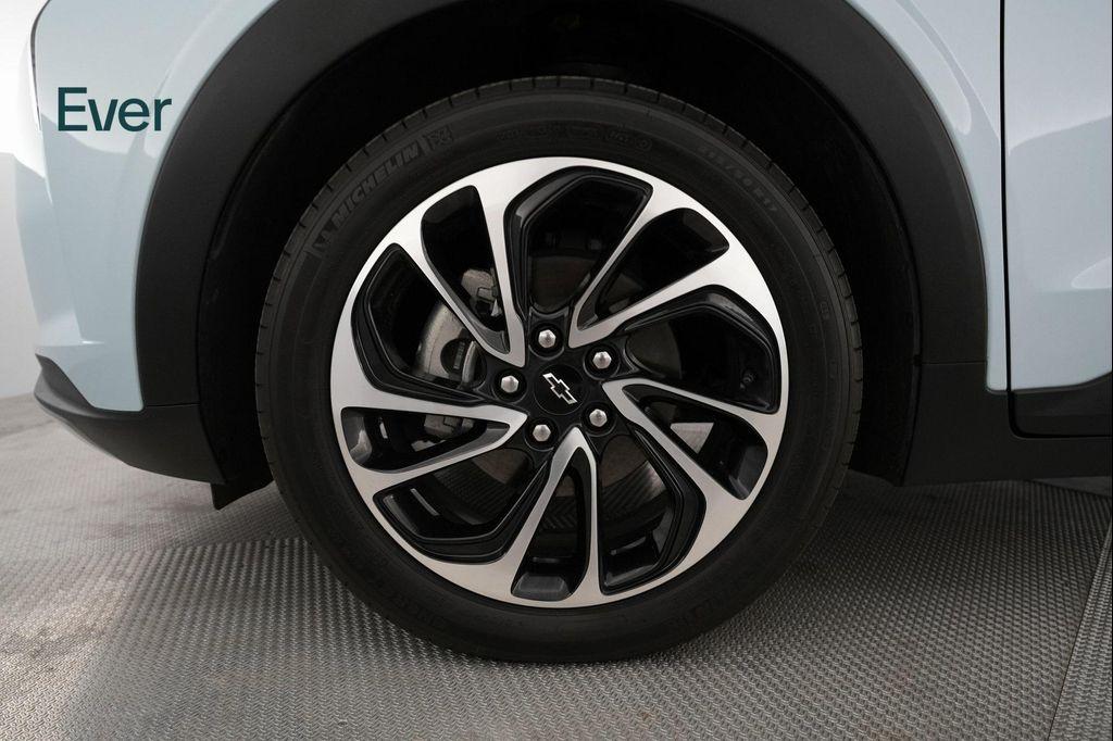used 2023 Chevrolet Bolt EUV car, priced at $24,909