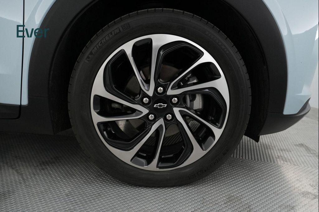 used 2023 Chevrolet Bolt EUV car, priced at $24,909