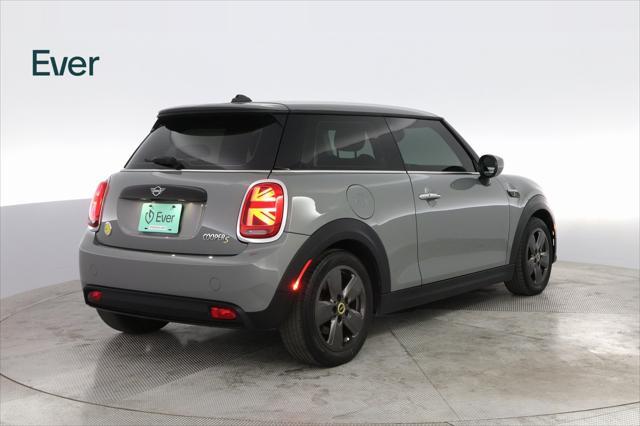 used 2022 MINI Hardtop car, priced at $19,999