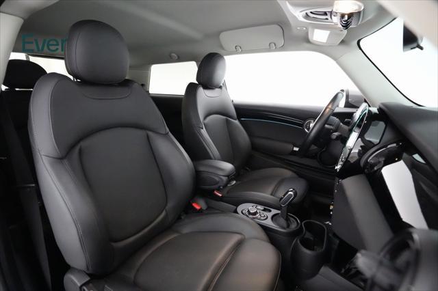 used 2022 MINI Hardtop car, priced at $19,999