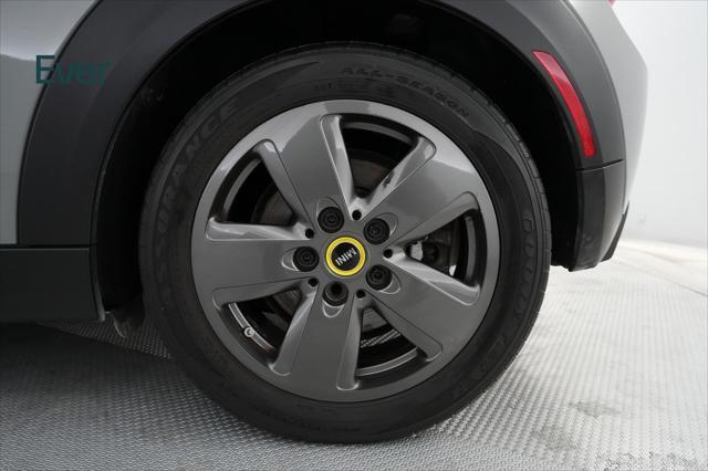 used 2022 MINI Hardtop car, priced at $19,999