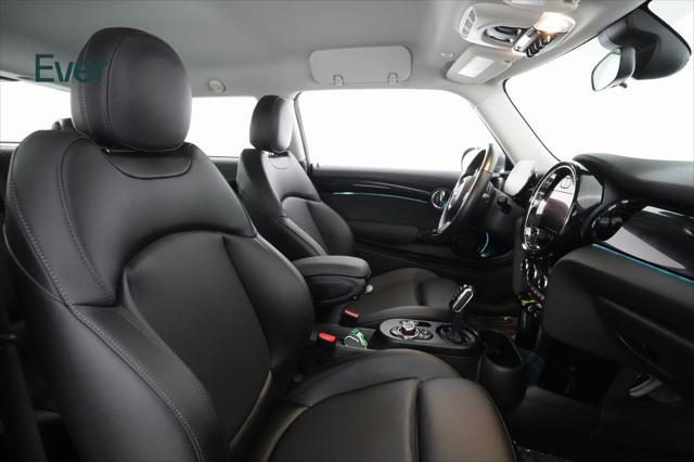 used 2022 MINI Hardtop car, priced at $19,999