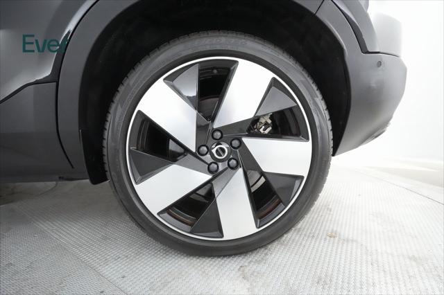 used 2022 Volvo C40 Recharge Pure Electric car, priced at $31,999