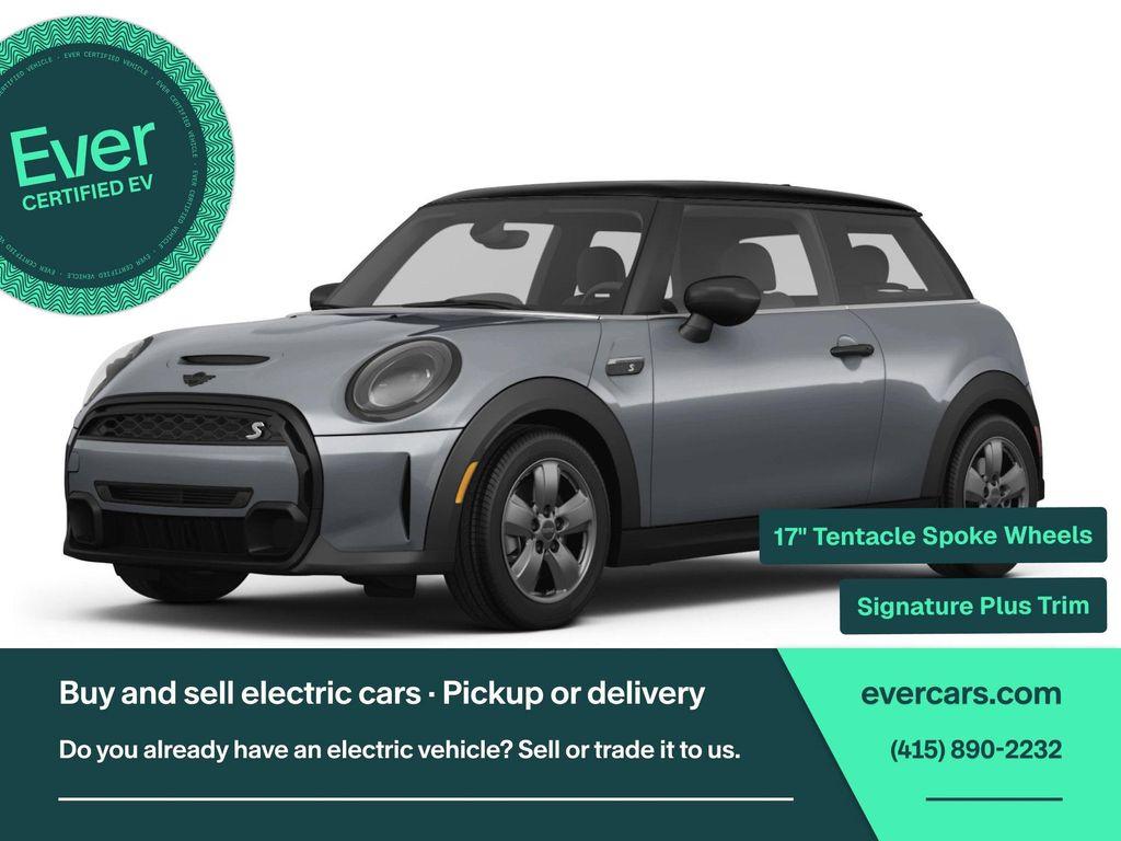 used 2023 MINI SE Hardtop car, priced at $21,888