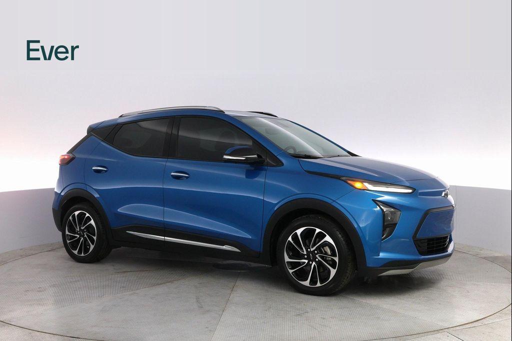 used 2022 Chevrolet Bolt EUV car, priced at $22,499
