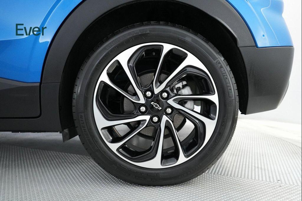 used 2022 Chevrolet Bolt EUV car, priced at $22,499