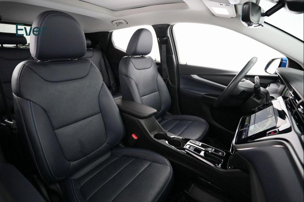 used 2022 Chevrolet Bolt EUV car, priced at $22,499