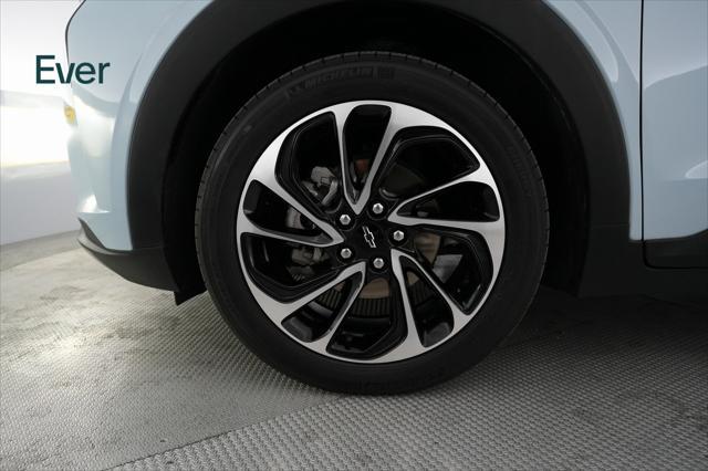 used 2022 Chevrolet Bolt EUV car, priced at $22,199