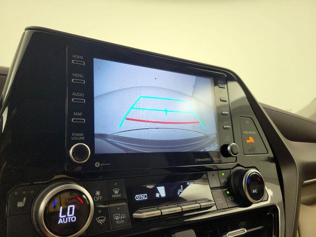 used 2022 Toyota Highlander Hybrid car, priced at $35,998