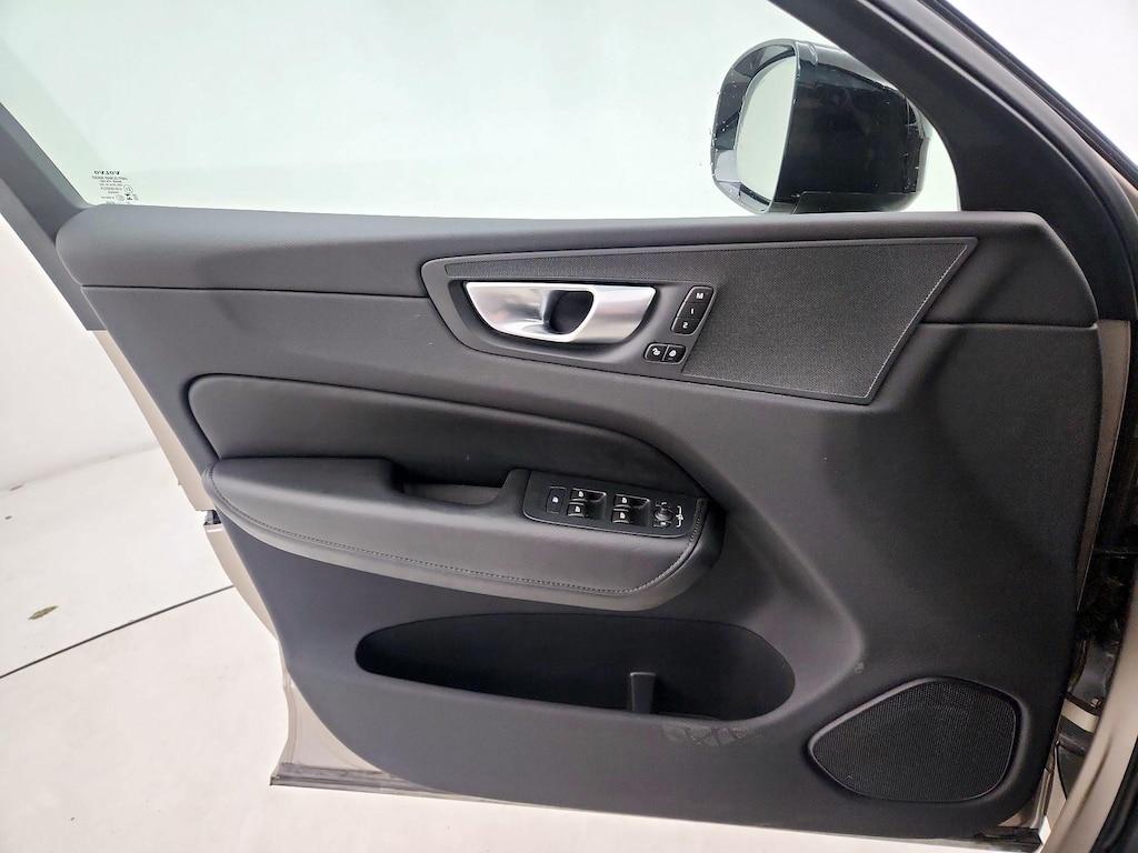 used 2025 Volvo XC60 car, priced at $35,998