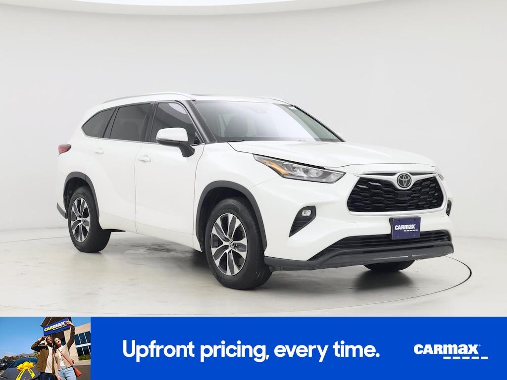 used 2020 Toyota Highlander car, priced at $26,998