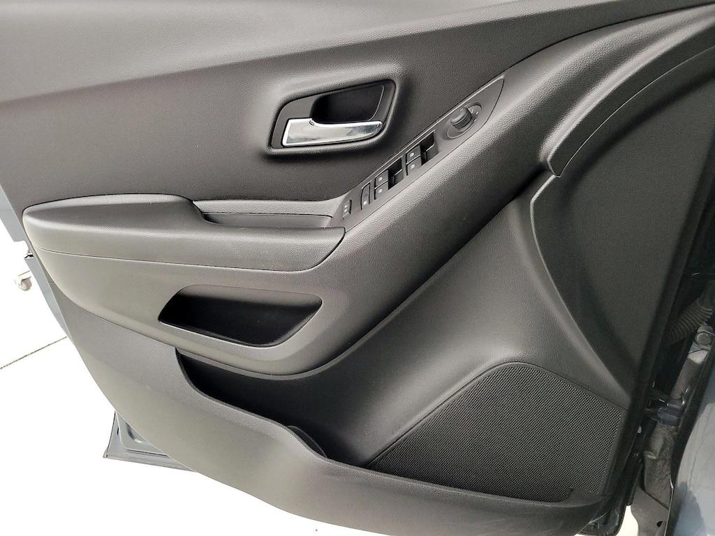 used 2022 Chevrolet Trax car, priced at $19,998