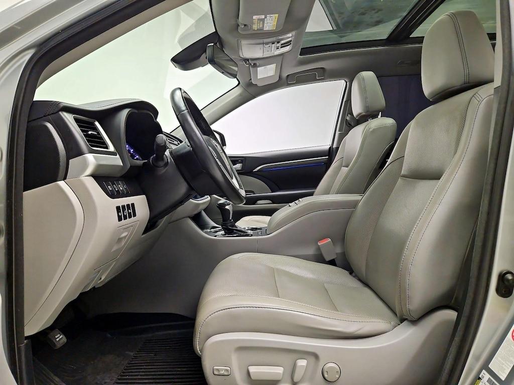 used 2018 Toyota Highlander car, priced at $26,998