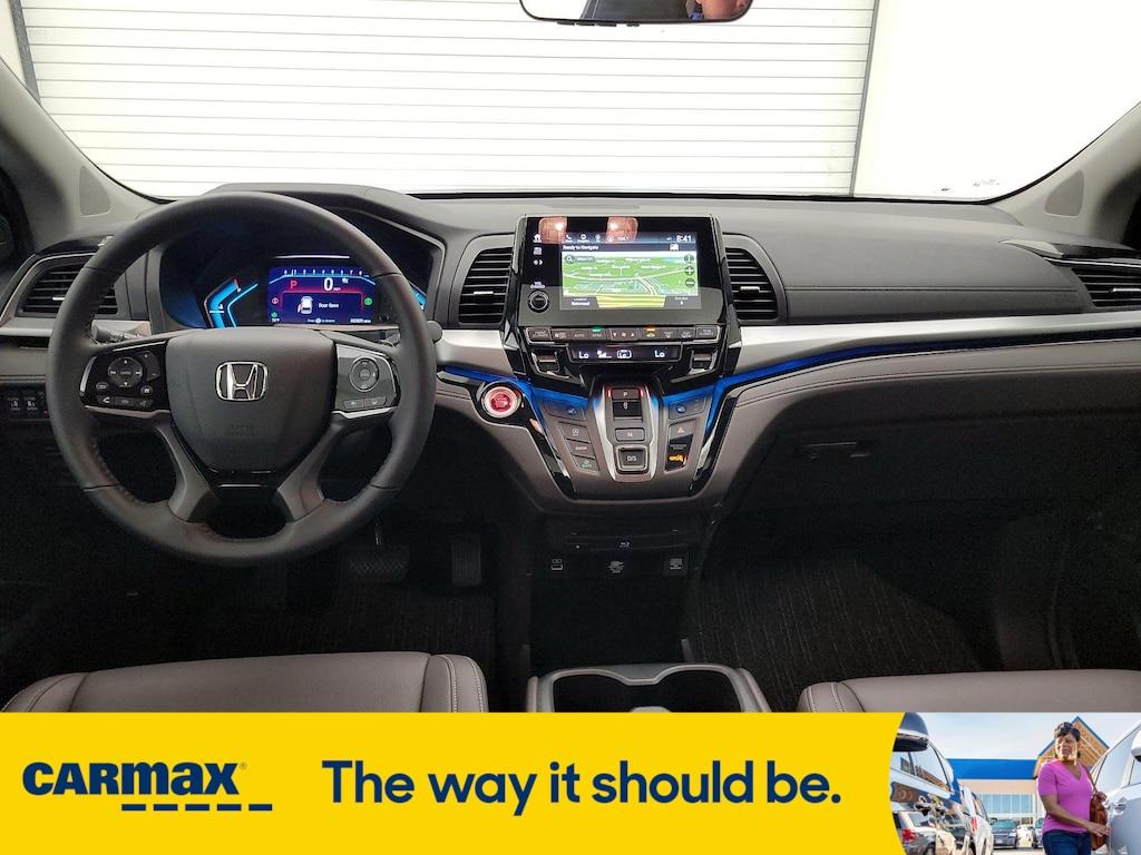 used 2024 Honda Odyssey car, priced at $45,998