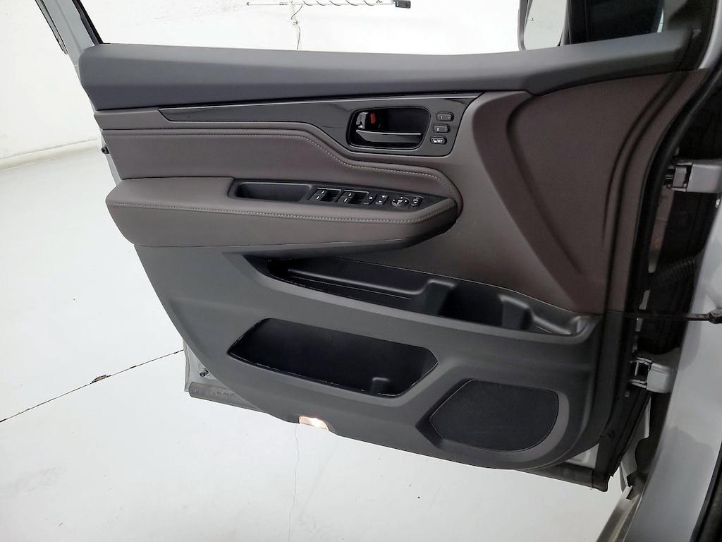 used 2024 Honda Odyssey car, priced at $45,998