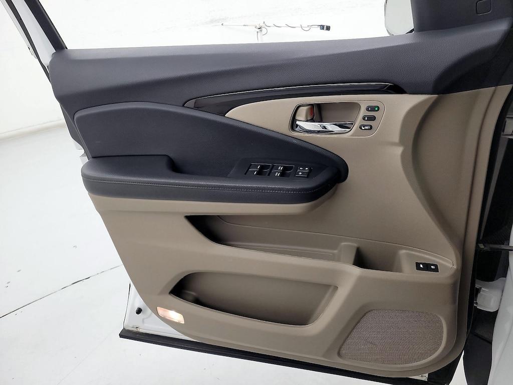 used 2022 Honda Pilot car, priced at $39,998