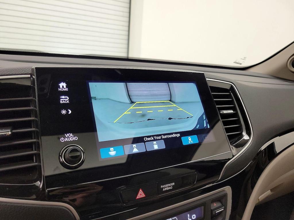 used 2022 Honda Pilot car, priced at $39,998