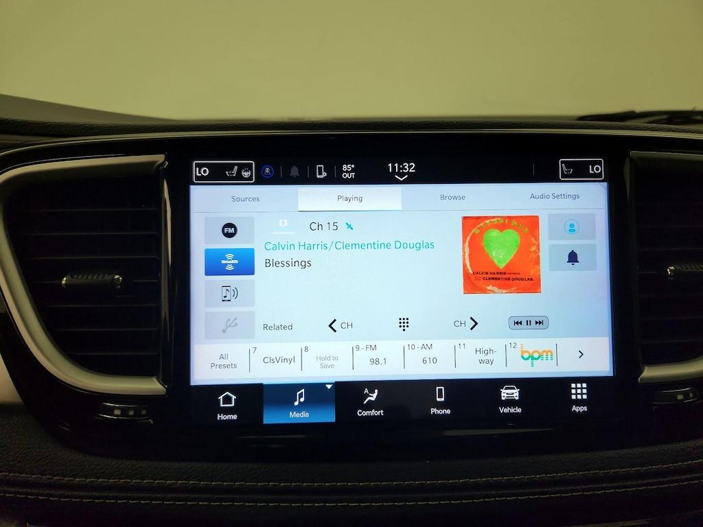 used 2022 Chrysler Pacifica car, priced at $29,998