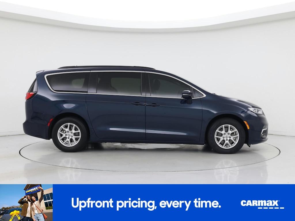 used 2022 Chrysler Pacifica car, priced at $29,998