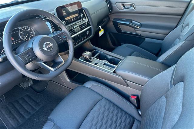 new 2025 Nissan Pathfinder car, priced at $41,335