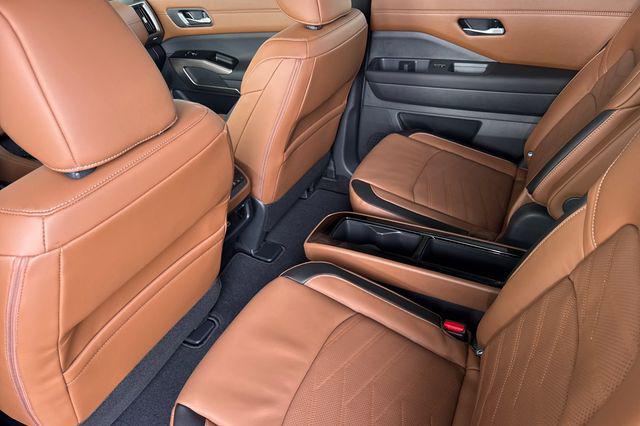 new 2025 Nissan Pathfinder car, priced at $54,365