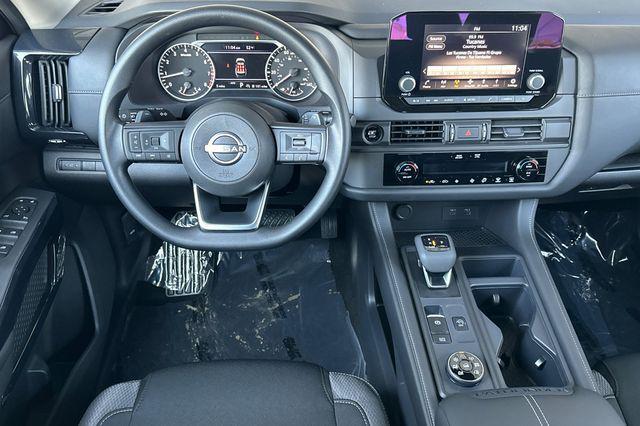 new 2025 Nissan Pathfinder car, priced at $40,280