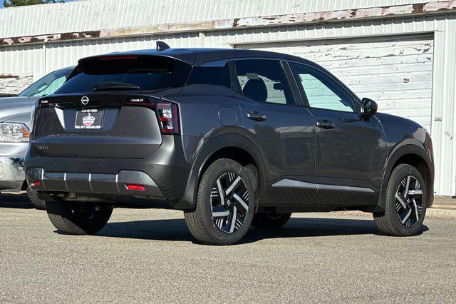 new 2025 Nissan Kicks car, priced at $24,962