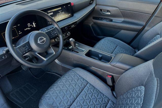 new 2025 Nissan Kicks car, priced at $24,962
