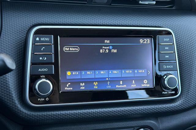 new 2025 Nissan Kicks car, priced at $23,071