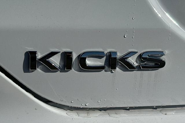 new 2025 Nissan Kicks car