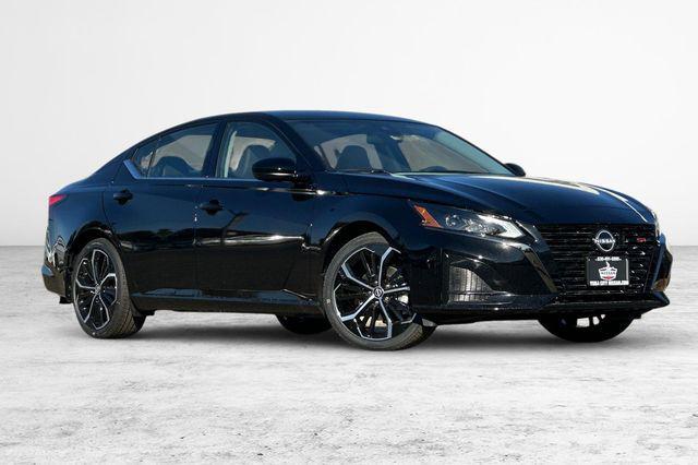new 2025 Nissan Altima car, priced at $32,077