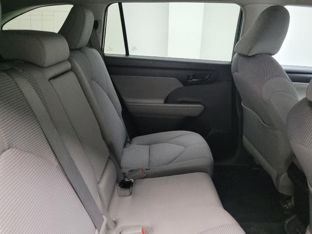 used 2022 Toyota Highlander car, priced at $28,095