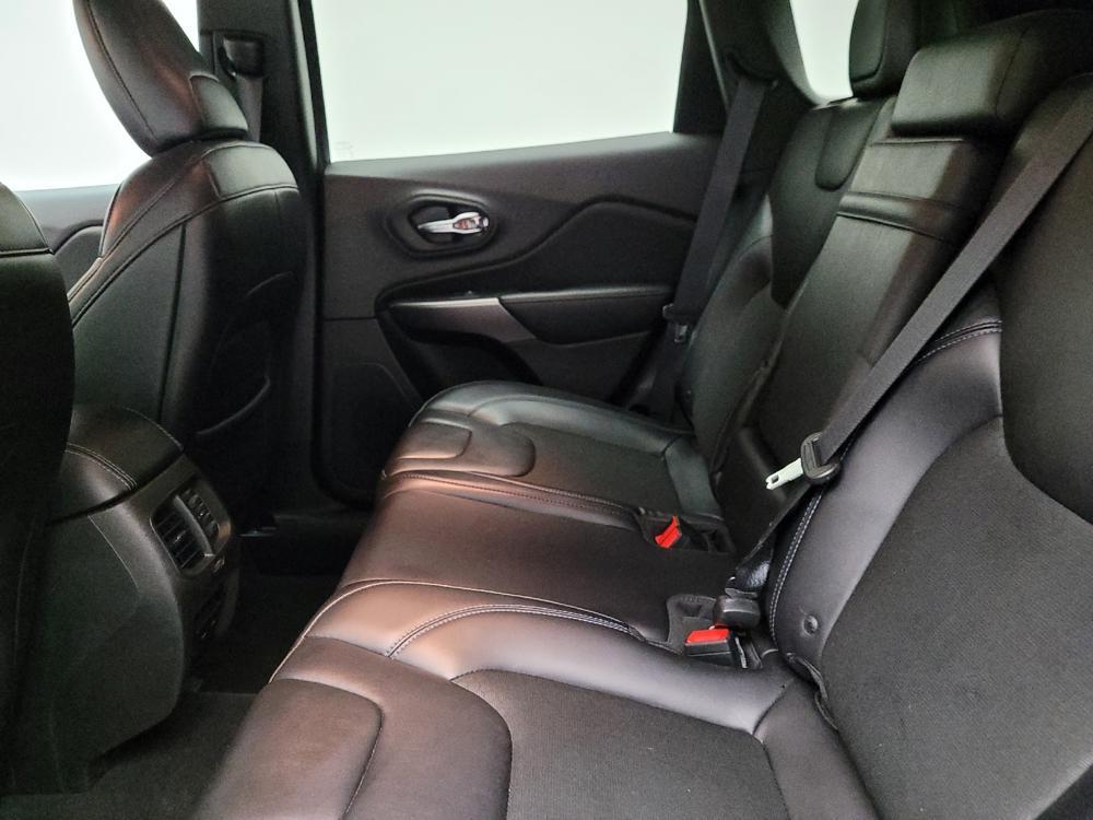used 2019 Jeep Cherokee car, priced at $17,995