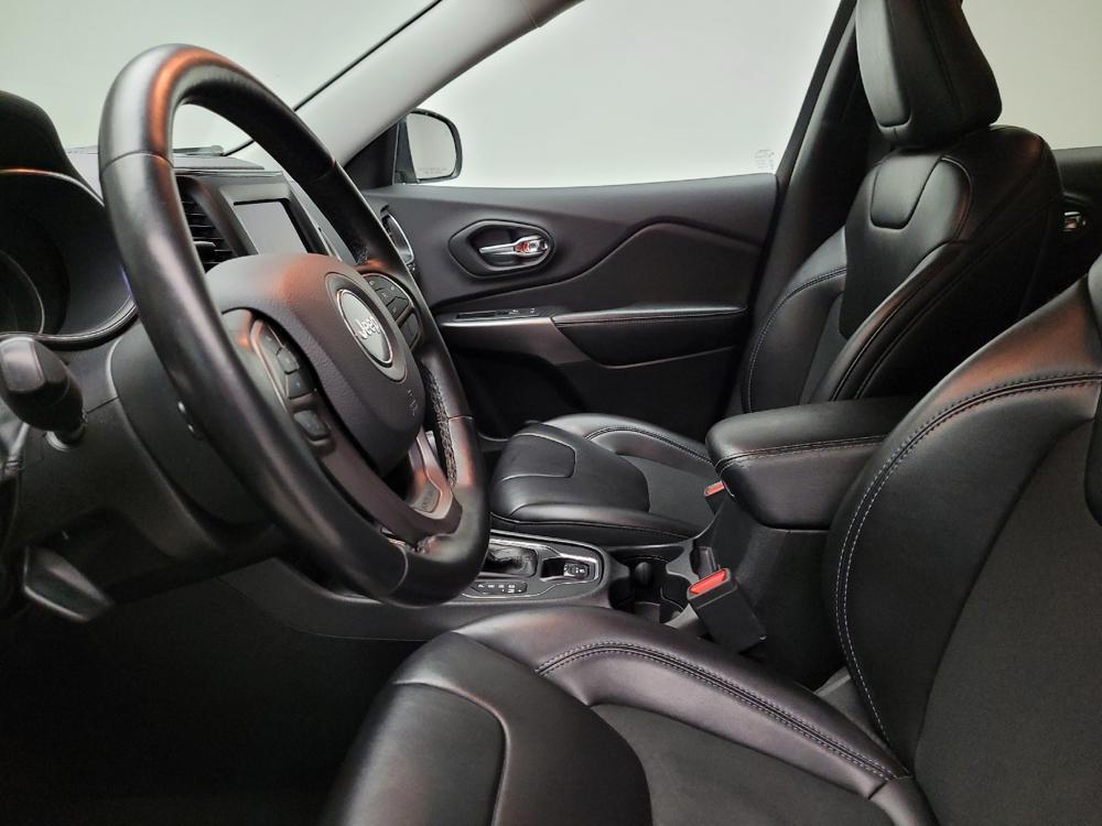 used 2019 Jeep Cherokee car, priced at $17,995