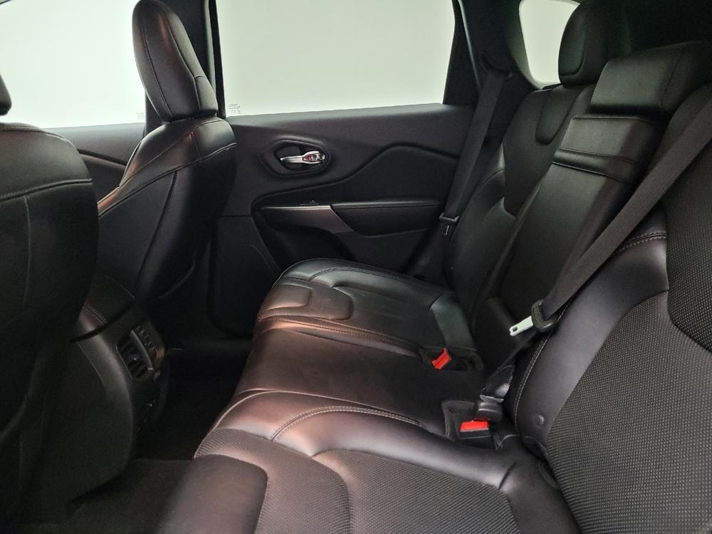 used 2019 Jeep Cherokee car, priced at $19,995