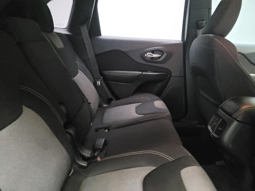 used 2014 Jeep Cherokee car, priced at $12,895