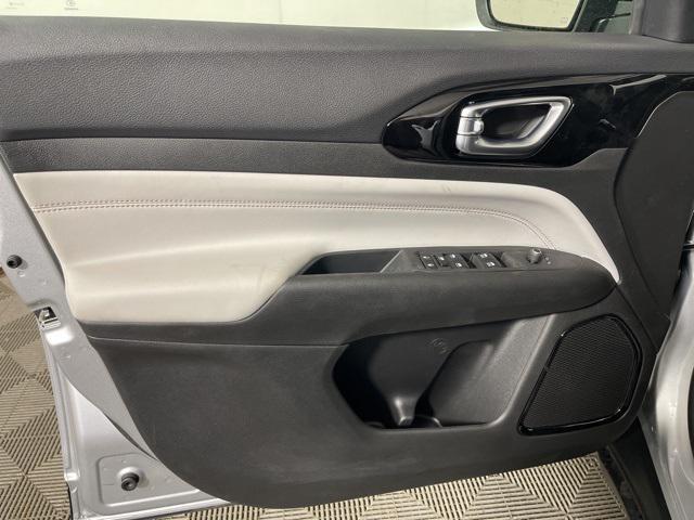 new 2025 Jeep Compass car, priced at $30,495